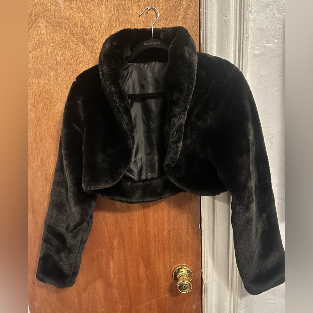 Faux Fur 90’s Y2K Cropped Jacket